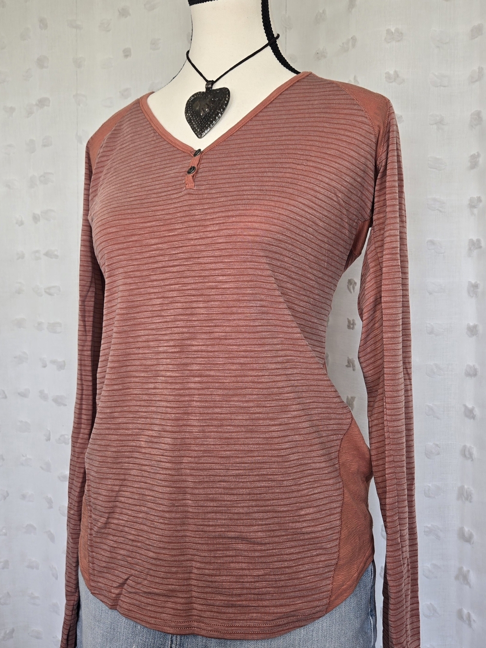 Striped V-Neck Long Sleeve Top in Dusty Rose
